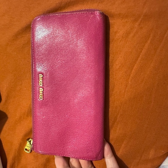 Miu Miu Pink Leather Wallet - Picture 1 of 8